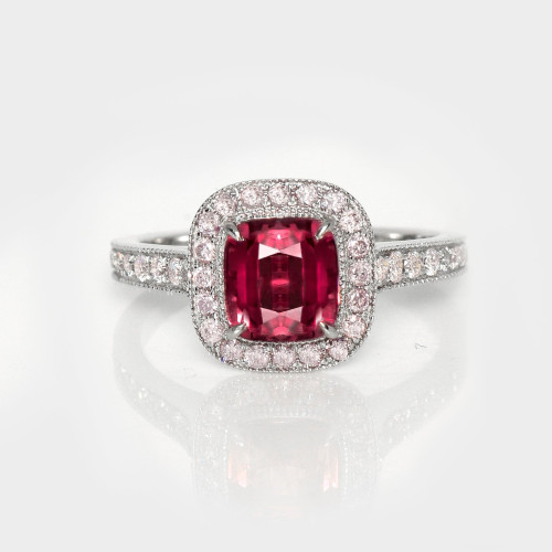Ring 14K Whitegold with Spinel and Diamonds