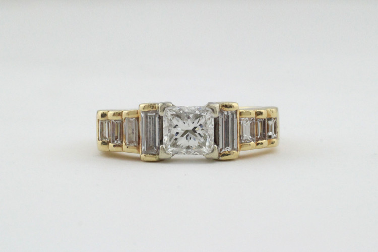 14K Gold Ring with square-cut Diamond